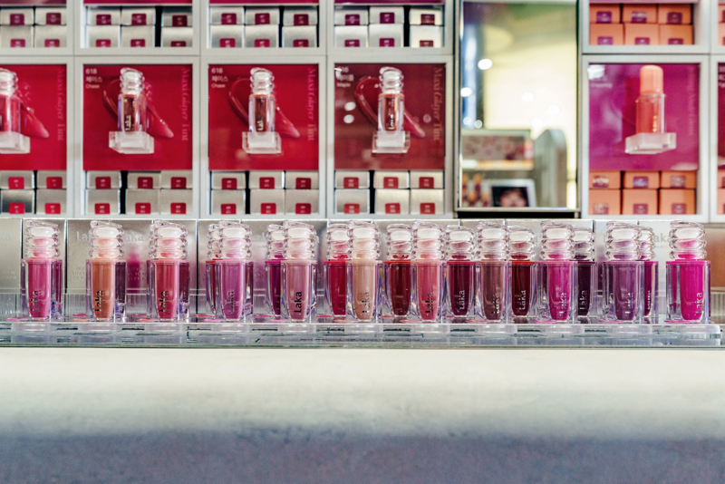 서울 성수동에 문을 연 플래그십 스토어. 라카 제공