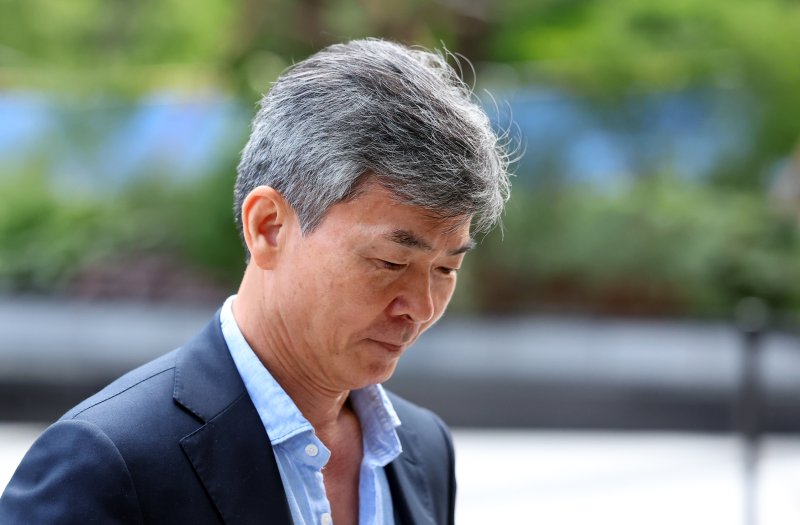 이종호 전 블랙펄인베스트 대표가 23일 서울 종로구 김건희 특검팀(특별검사 민중기)으로 소환 조사에 출석하고 있다. 사진=뉴시스