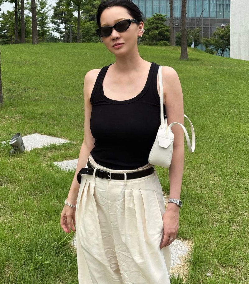 장윤주 민소매&middot;청바지에도 압도적 비율…역시 모델이네