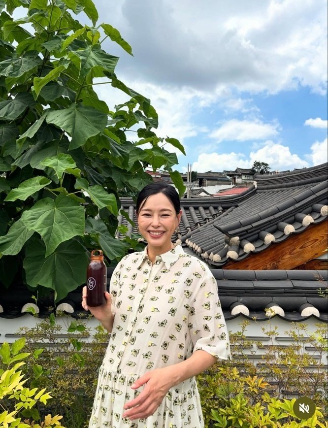 둘째 출산 앞둔 이하늬, 원피스 입고 뽐낸 '만삭 D라인'