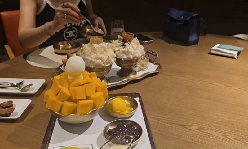 '재혼' 이상민, 10세 연하 아내와 럭셔리 빙수 데이트 [N샷]