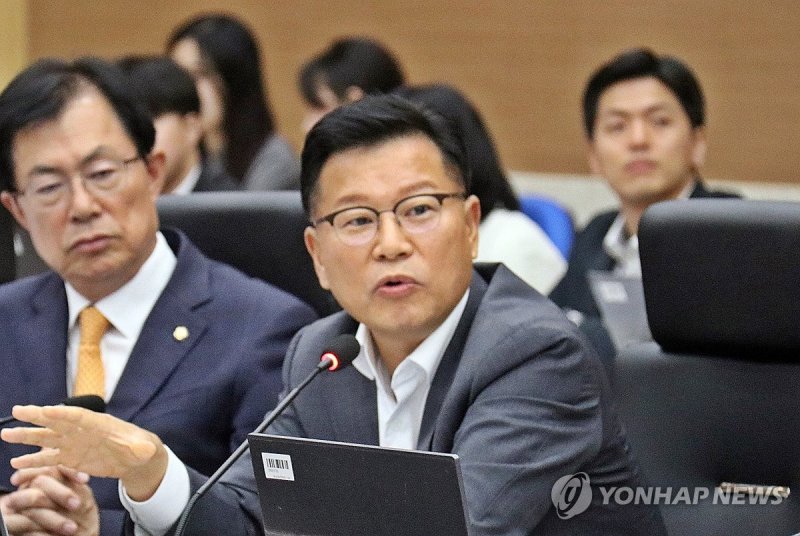 국회서 질의하는 이양수 의원 (출처=연합뉴스)