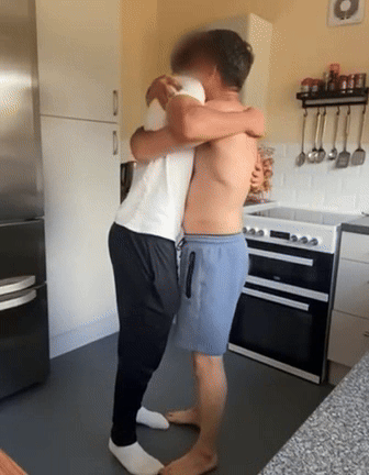 암 투병하며 홀로 자녀 키운 아버지…'뜻밖의 행운'에 눈물 펑펑