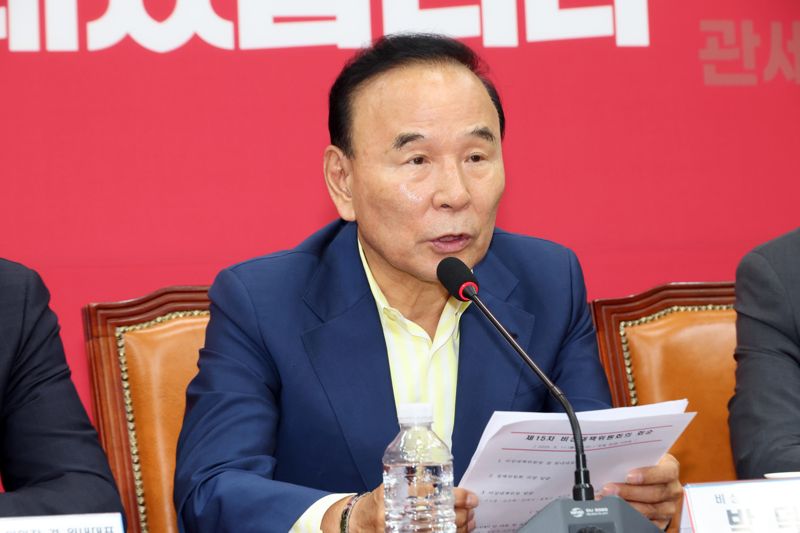국민의힘 박덕흠 비상대책위원이 11일 서울 여의도 국회에서 열린 비상대책위원회의에서 발언하고 있다. 사진=박범준 기자