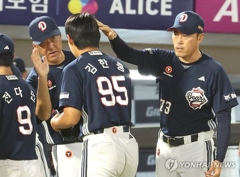 마무리 잘했어 김한중 (출처=연합뉴스)