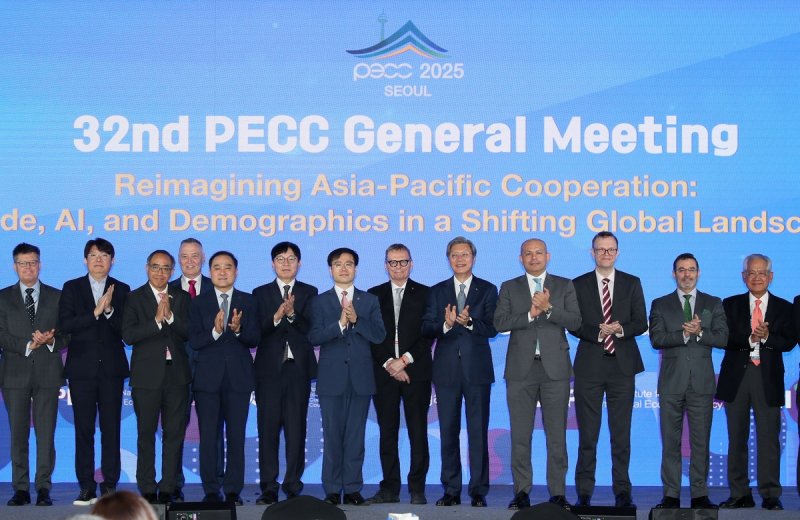 여한구 "통상변화 적응은 韓 생존문제…무역·산업 융합 필요"(종합) (출처=연합뉴스)