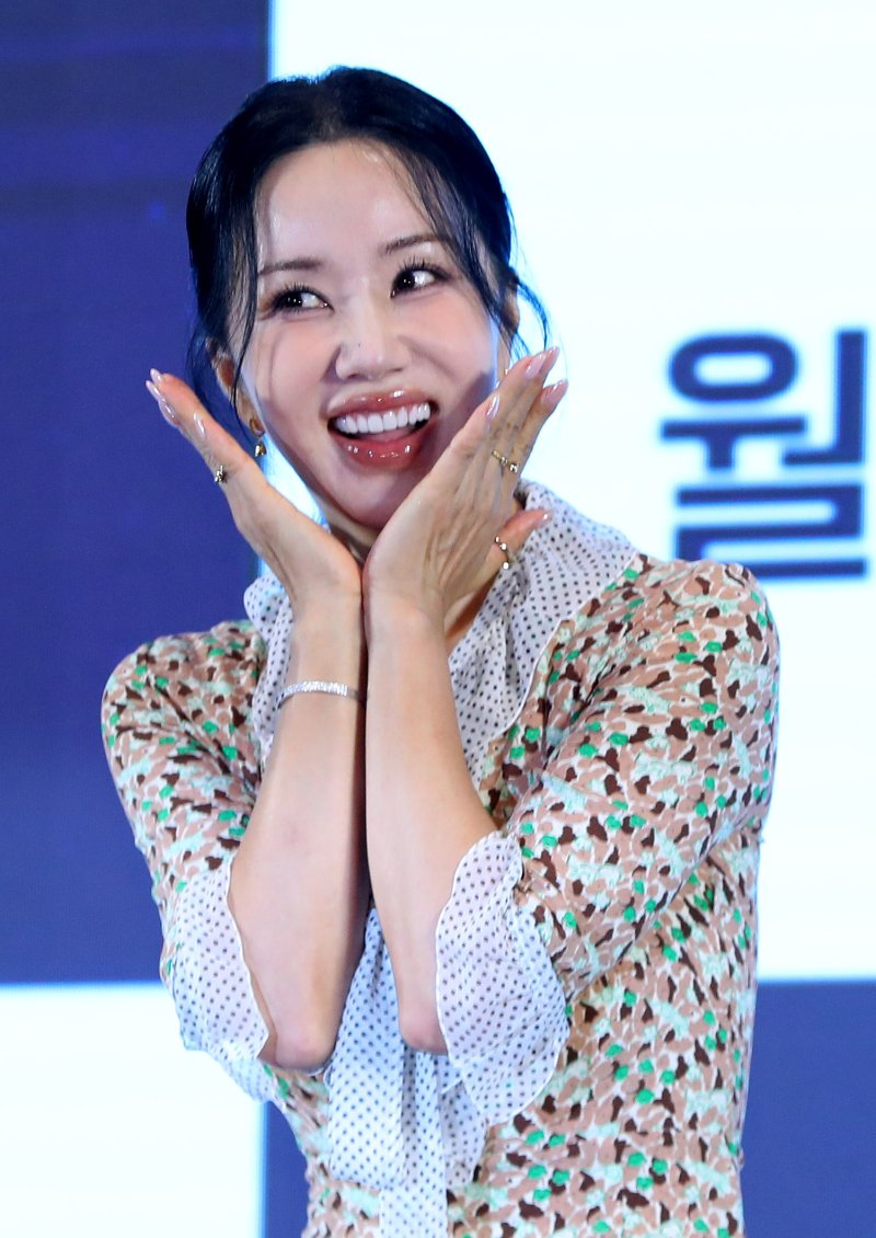 송승헌 "엄정화와 10년만…우영우 뛰어넘을 것"