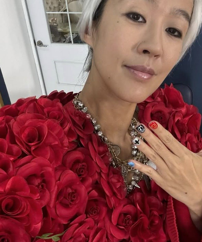 홍진경, '백발' 후 지드래곤 소환…이혼 발표 후 파격 근황 