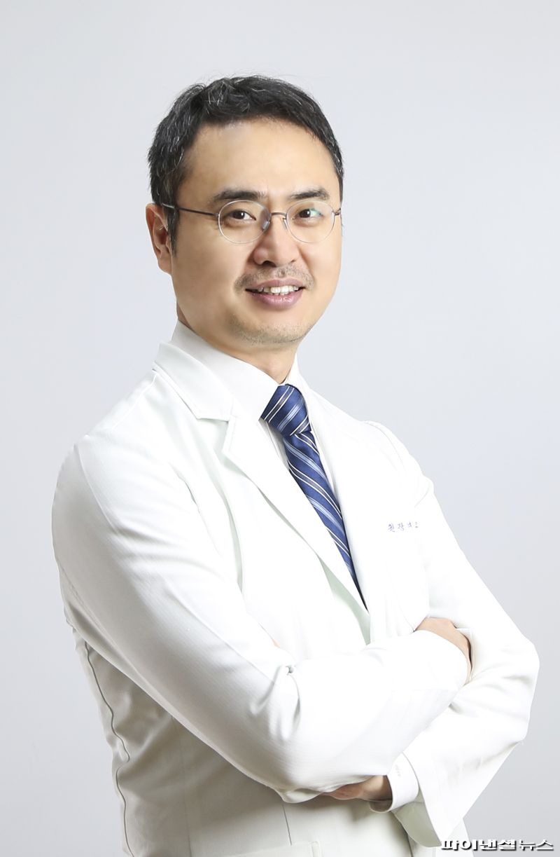 여우진 원장(바른세상병원 관절센터 / 정형외과 전문의)