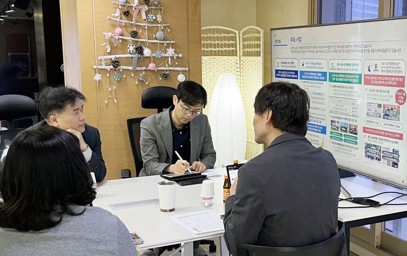 공무원 마음 건강 지킴이! '공무원 마음건강센터' 이용자 20만 명 돌파, 심리 치유 효과 입증