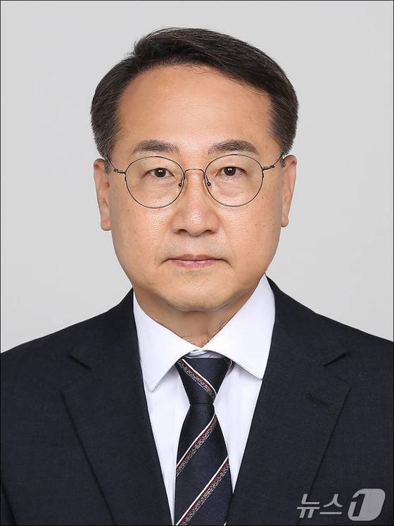 바카라사이트 뱃무브에 임명된 김인호 환경교육혁신연구소 소장 (대통령실 제공. 재판매 및 DB 금지) 2025.8.13/바카라사이트 뱃무브1