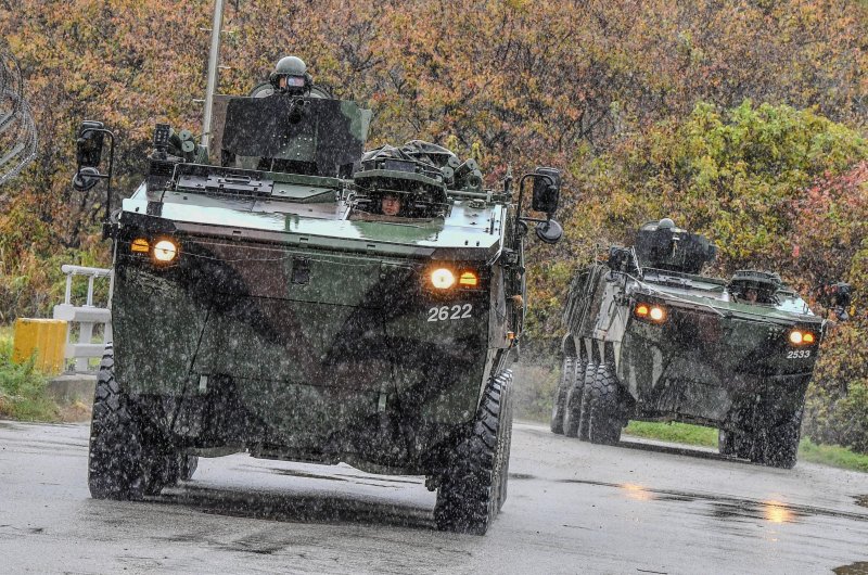 육군 제7보병사단 상승불사조여단은 강원도 인제 육군과학화전투훈련단에서 호주군과 함께 최초로 '한-호 연합 KCTC 훈련'을 실시했다고 지난해 10월 25일 밝혔다. 상승불사조여단전투단의 K808차륜형장갑차가 공격작전 지역으로 기동하고 있다. 육군 제공