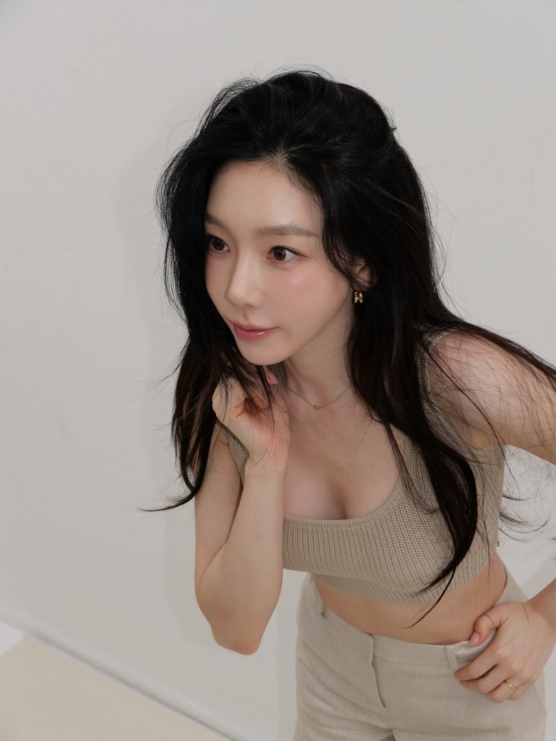 태연, 크롭톱 입고 뽐낸 반전 글래머 몸매…여전한 미모까지 [N샷]