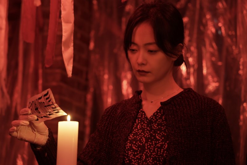 '온리 갓 노우즈 에브리띵' 스틸 컷