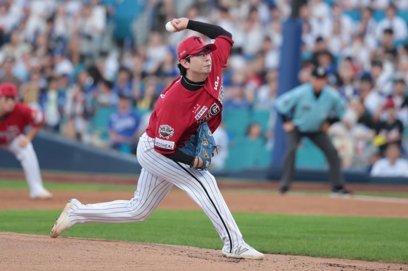 14일 삼성 전에서 역투하는 KIA 양현종 (출처=연합뉴스)