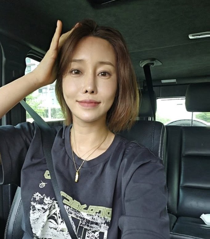 '이천수 아내' 심하은, 폭우에 '수억 지바겐'도 피해…타이어 잠겨