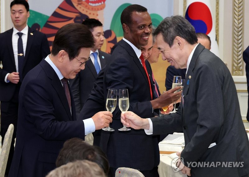 이재명 대통령, 주한외교단 만찬 건배사 (출처=연합뉴스)