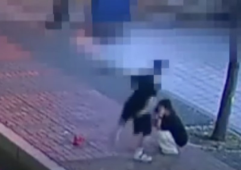 [서울=안전한 바카라 사이트] 한 태권도 선수가 교제 중인 20대 여자친구를 안전한 바카라 사이트 사실이 알려져 논란이 일고 있다. (사진 = 'JTBC News' 유튜브 캡처) 2025.08.17. *재판매 및 DB 금지