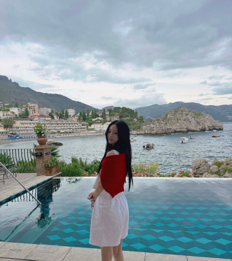 [서울=뉴시스] 배우 한예슬. (사진=한예슬 인스타그램 캡처) 2025.08.18. photo@newsis.com *재판매 및 DB 금지