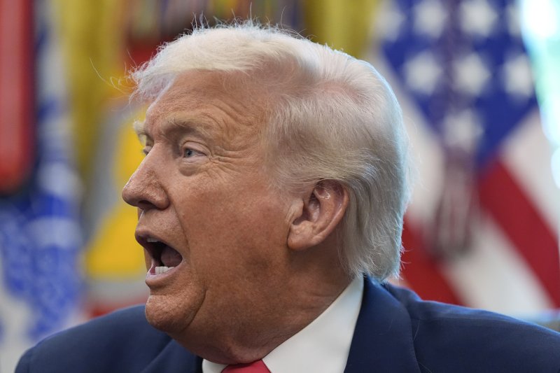 도널드 트럼프 미국 대통령이 지난 14일(현지 시간) 백악관 집무실에서 사회보장법 제정 90주년 행사를 열고 연설하고 있다. 사진=뉴시스