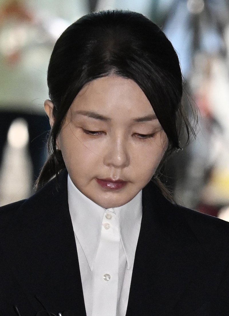 김여사 측, 신평에 "상상을 덧씌워..." 강력 경고