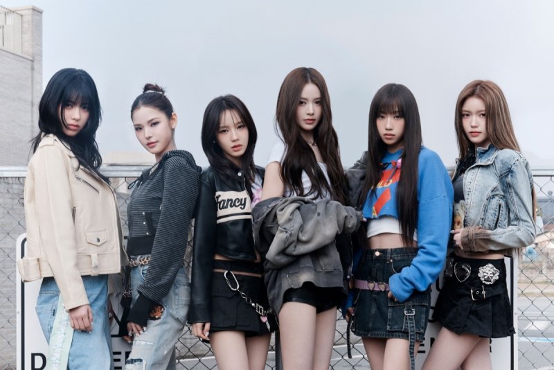 [서울=뉴시스] 이즈나. (사진 = 웨이크원 제공) 2025.06.09. photo@newsis.com *재판매 및 DB 금지