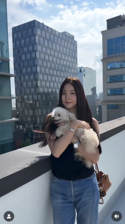 '47세' 김사랑, 생머리 찰랑이며 최강 동안 인증…20대라 해도 믿겠네