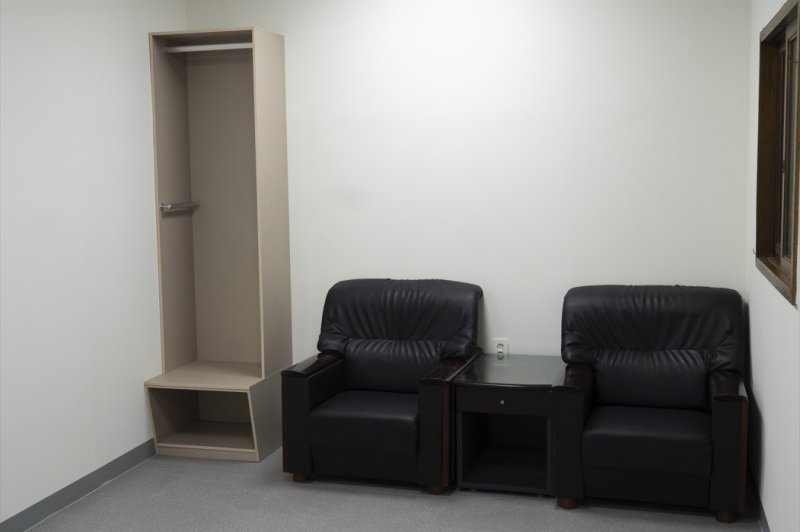 수원종합운동장 원정팀 감독실 (출처=연합뉴스)