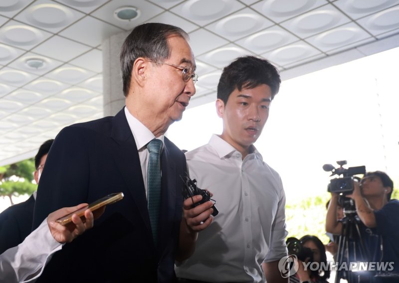 한덕수 전 총리, 피의자 신분으로 내란특검 출석 (출처=연합뉴스)