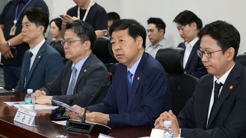 새정부 경제성장전략 당정협의가 20일 국회에서 열렸다. 구윤철 경제부총리 겸 기획재정부 장관이 발언하고 있다. 사진=서동일 기자