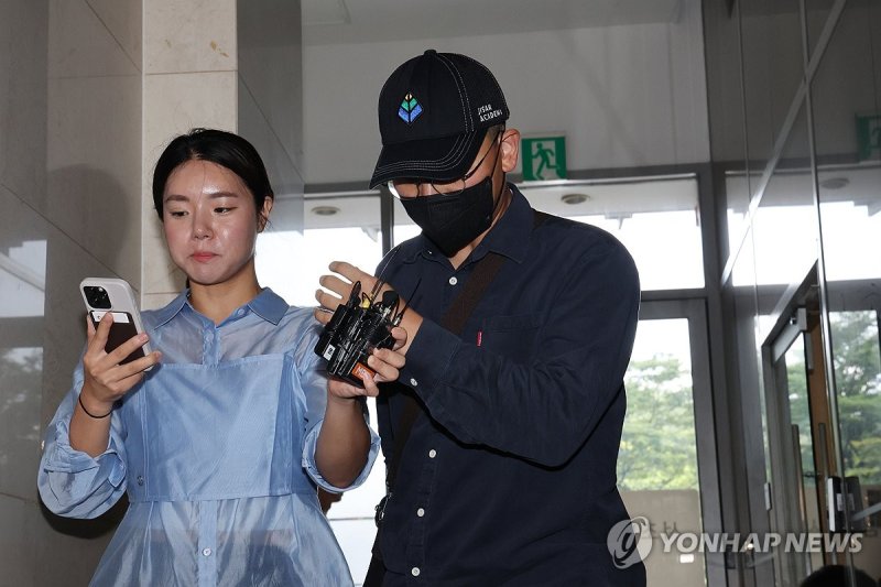 염보현 군 검사, 해병특검 출석 (출처=연합뉴스)