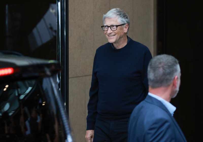 [서울=뉴시스] 김선웅 기자 = 빌 게이츠 게이츠재단 이사장이 20일 서울김포비즈니스항공센터를 통해 입국하고 있다. (공동취재) 2025.08.20. photo@newsis.com