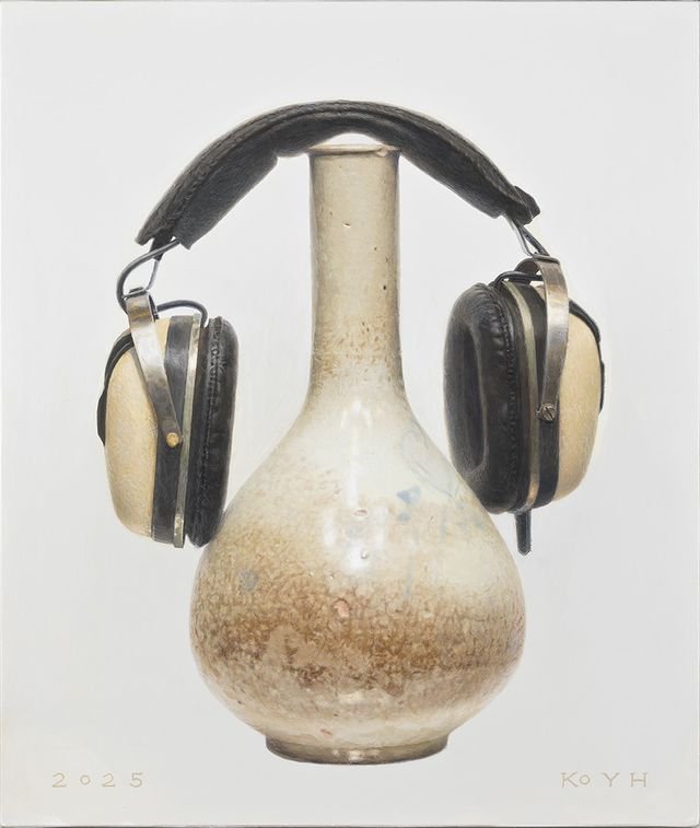 고영훈, 술의 노래 2025 acrylic on plaster, canvas 53 x 45 cm *재판매 및 DB 금지