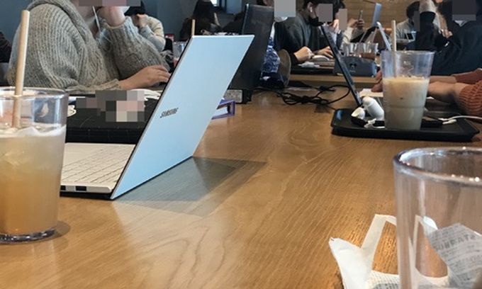 카공족이 자기 에어컨 리모컨을 가져오더니... 황당 상황