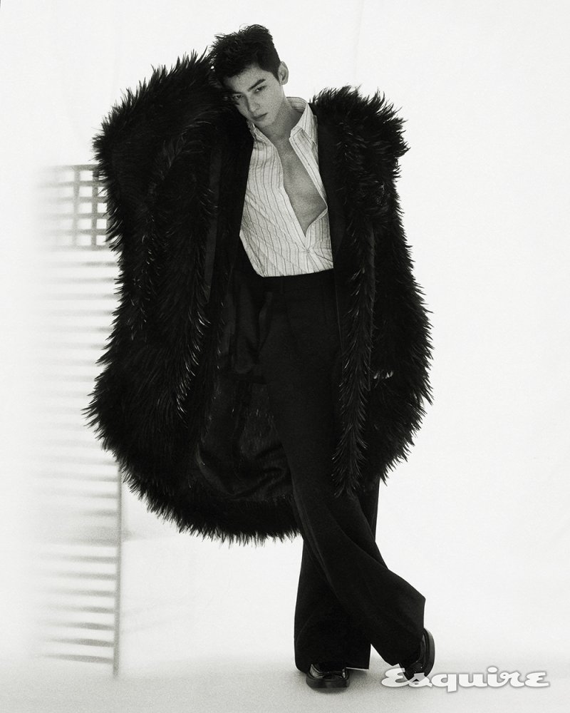 차은우 is 뭔들…"파격적 모습 보여주고파" 현역 입대 전 마지막 화보