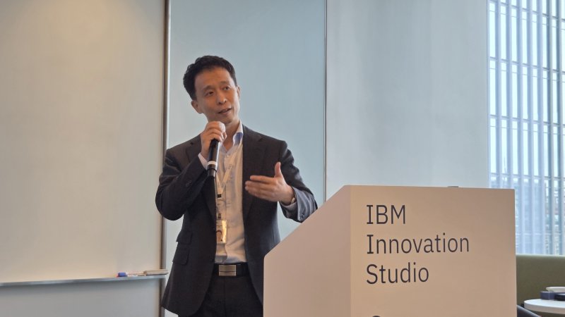 김경홍 한국IBM 파워 사업 총괄 상무가 보안 인프라 역할과 강화 전략을 발표하고 있다. 2025.8.21 뉴스1 ⓒ News1 김민석 기자