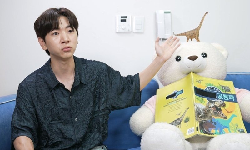 '공룡 학도' 이주승, 경이로운 거대 공룡 앞 학구열 폭발