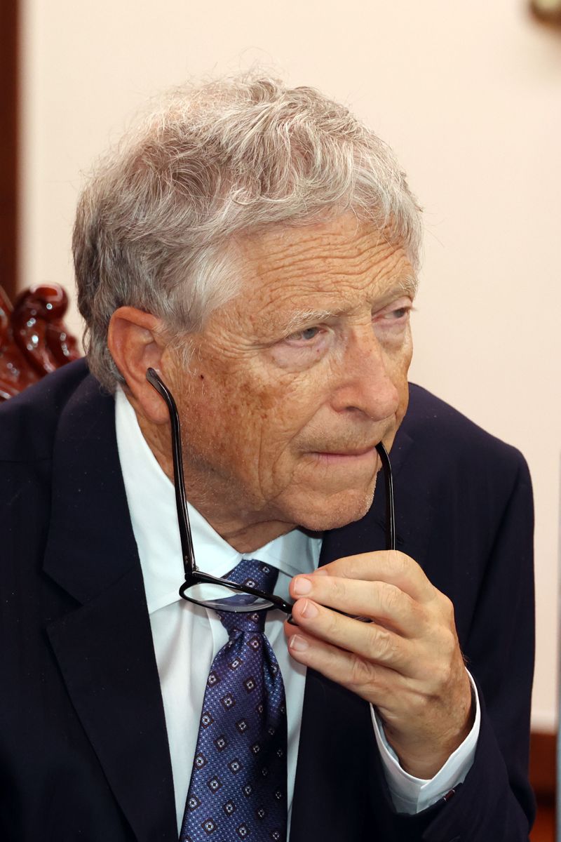 마이크로소프트(MS) 창업자 빌 게이츠 게이츠재단 이사장이 21일 오후 서울 여의도 국회의장실에서 우원식 국회의장과 환담을 나누고 있다. 사진=서동일 기자