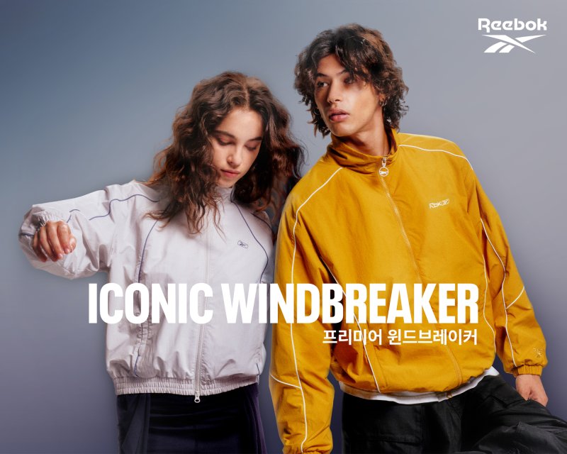 [서울=뉴시스] LF는 자사 글로벌 스포츠 브랜드 안전한 바카라사이트 산타카지노(Reebok)이 올 가을 시즌을 겨냥해 새로운 '윈드 브레이커'와 '트랙 셋업', '패러슈트 팬츠' 라인업을 선보인다고 22일 밝혔다.(사진=LF 제공) *재판매 및 DB 금지