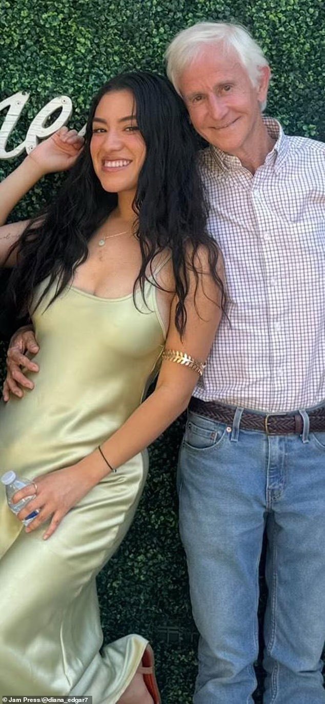 [뉴시스] 25세 여성 다이애나 몬타노와 76세 에드가와 연애.(사진=데일리메일) 2025.08.21.