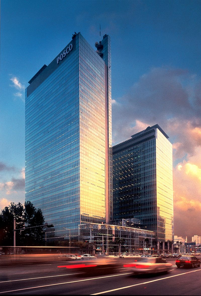 "한 직장서 500번째 월급...직원 15명에서 750명으로 늘어"