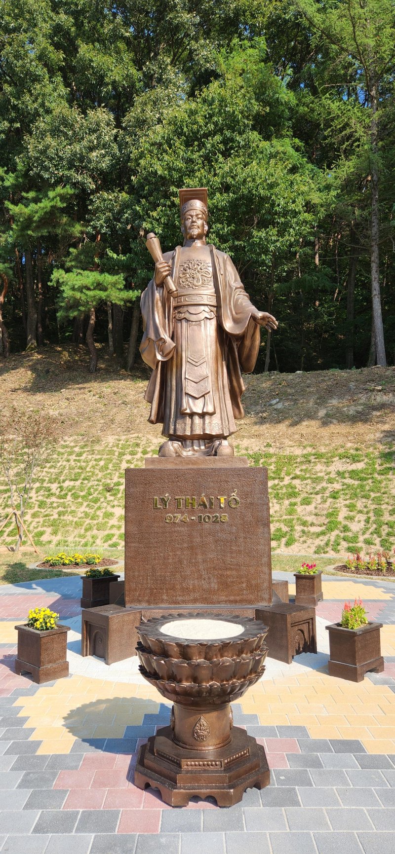 '리 태조' 동상 김장욱 기자