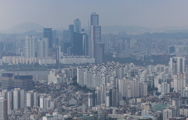 25일 서울 아파트 단지 모습. 2025.8.25/뉴스1 ⓒ News1 이재명 기자