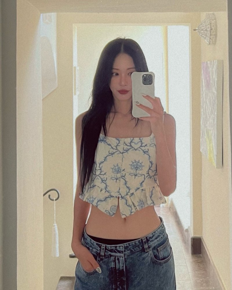 '10세 연하♥' 한예슬, 개미허리 과시 속 속옷 노출까지 [N샷]