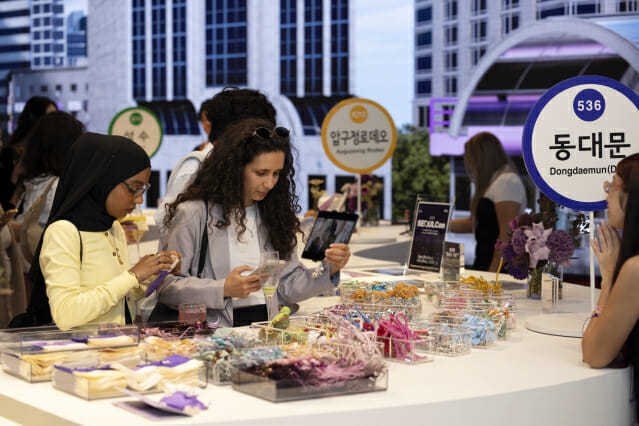 누리하우스가 개최한 'K뷰티 부스트 인 뉴욕2025'의 B2B, 미디어 행사에 글로벌 유통사를 포함해 400여명의 크리에이터 및 관계자들이 참여해 성황리에 치러졌다.(누리하우스제공)