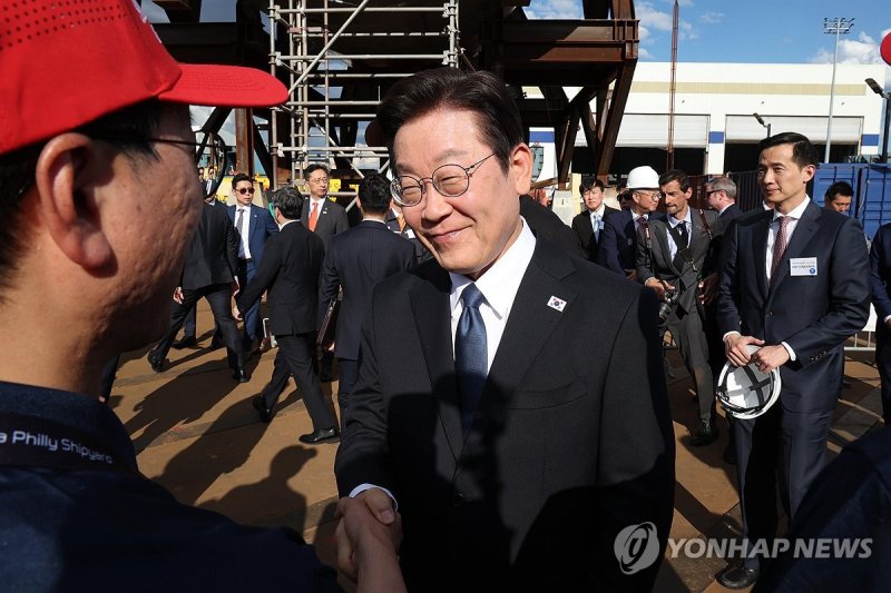 이재명 대통령, 한화 필리조선소 시찰 (출처=연합뉴스)