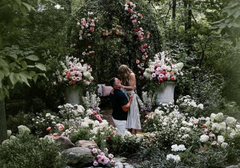 [뉴스1 PICK]테일러 스위프트, 풋볼선수 켈시와 약혼...트럼프도 "행운 가득하길"