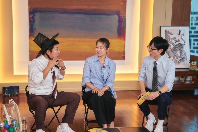 '케데헌' 감독 K팝 영화로 우리 문화 보여주고 싶었다 눈물 글썽