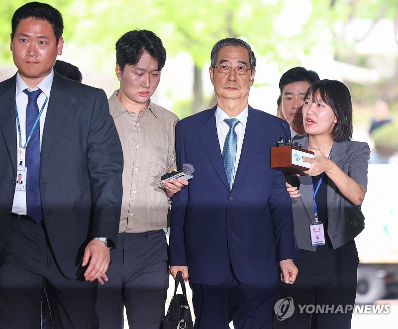 내란 방조 혐의 한덕수 전 총리, 서울중앙지법 출석 (출처=연합뉴스)