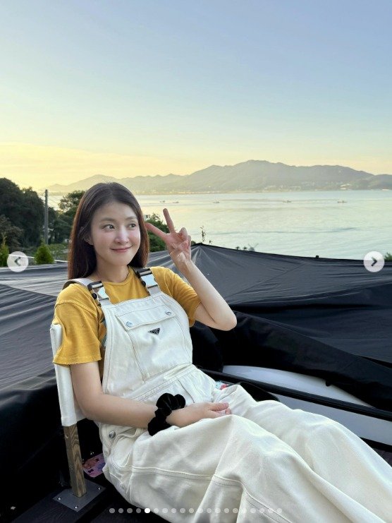 '둘째 임신' 이시영, 만삭 D라인 살짝 가린 멜빵바지 룩 "조금 힘드네" [N샷]